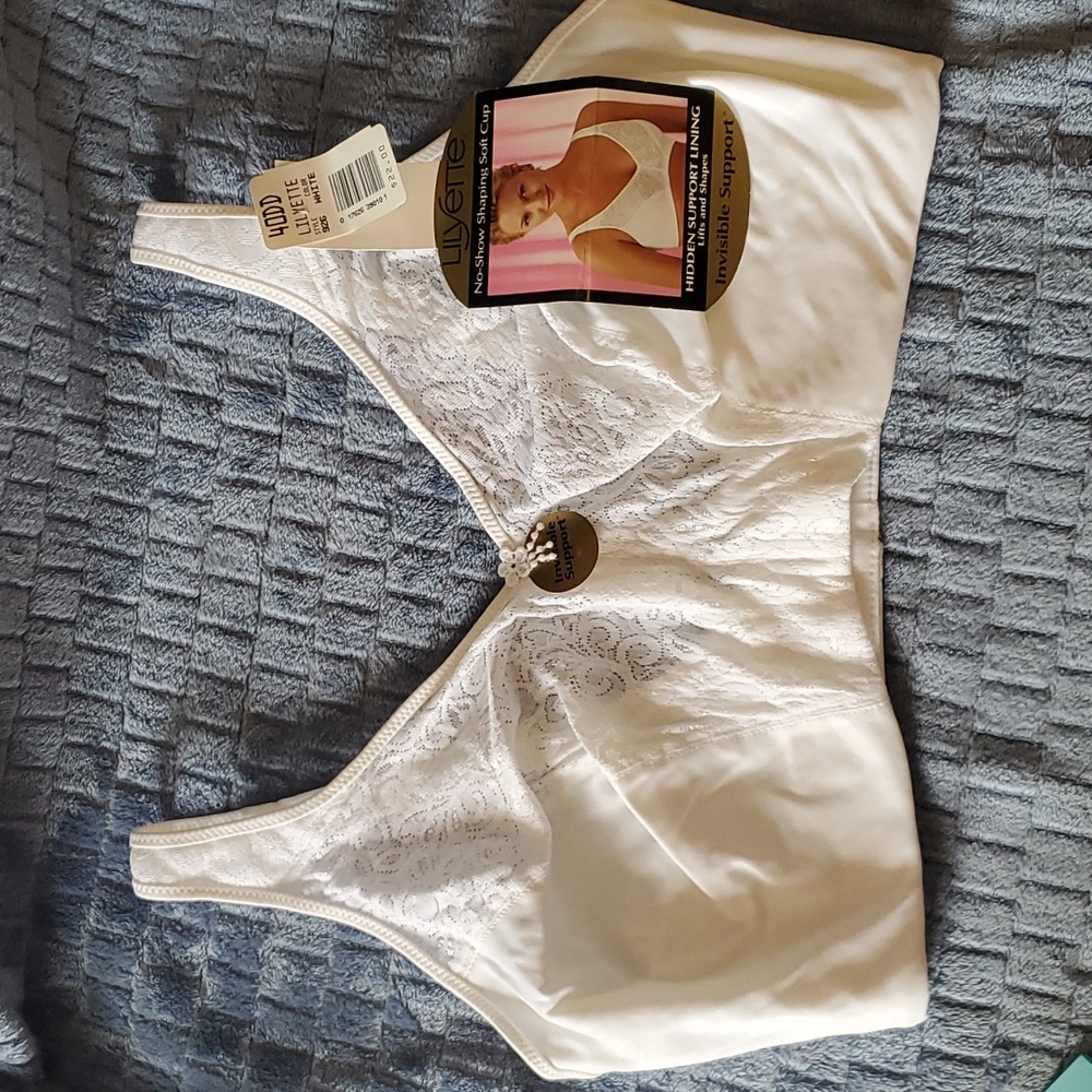 Lilyette White No Show Shaping Soft Cup Size 40DD.